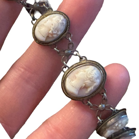 Antique art deco Carved cameo 800 silver shell link bracelet - Picture 4 of 7